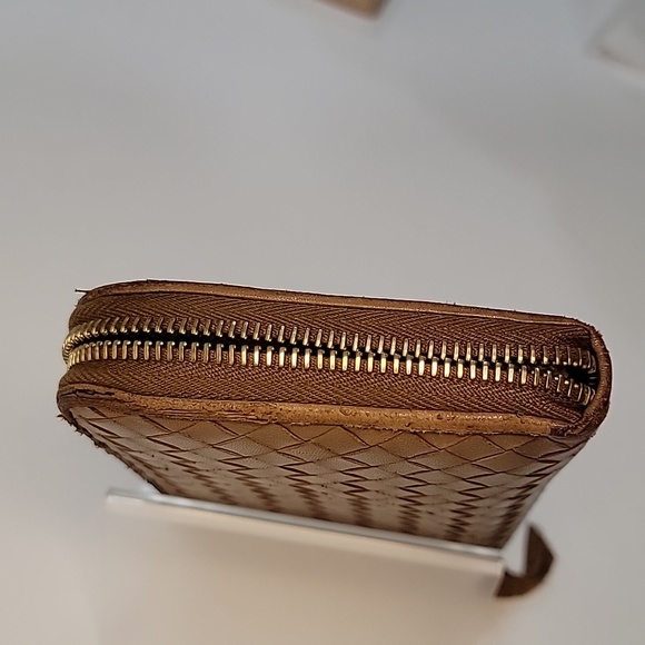 Authenic Bottega Veneta Long Zip Wallet/ Crossbody with an unbranded chain,Brown - Picture 6 of 16